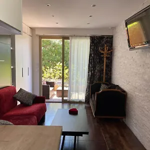 Apartment Studio Tout Confort Au Calme Avec Jardin Proche Cannes 
